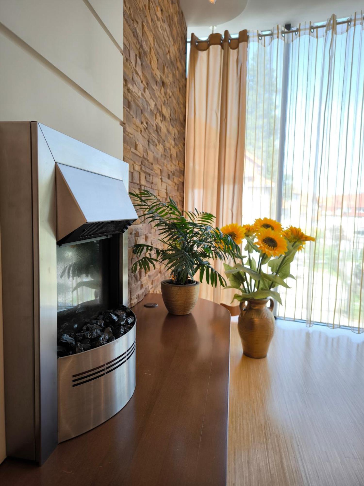 Uroczy Apartament Przy Deptaku Z Parkingiem. โปลานิซา-สดรอยจ์ ภายนอก รูปภาพ